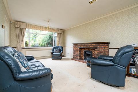 3 bedroom detached house for sale, Spacious 3-Bedroom House  - Broadway, Atherton, M46