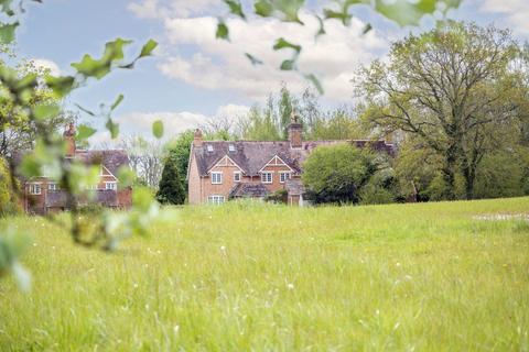 4 bedroom semi-detached house for sale, Foxholes Cottages, Foscot