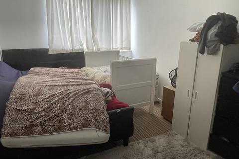 1 bedroom flat for sale, Crescent Road, London N22