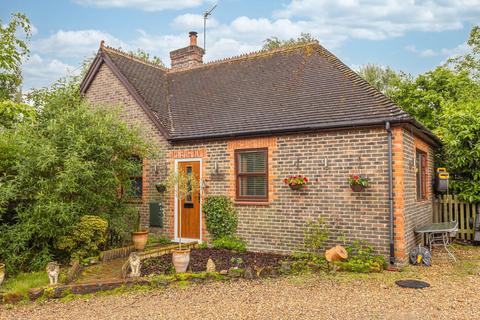 2 bedroom detached bungalow for sale, East Street, Crawley RH10