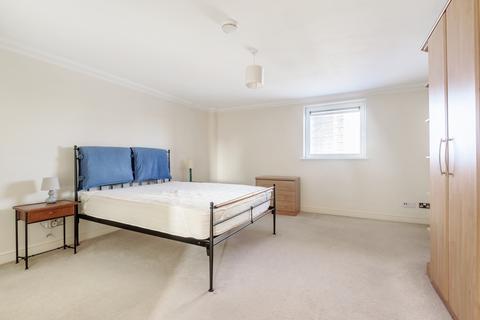 2 bedroom flat to rent, Glaisher Street London SE8
