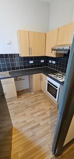 2 bedroom flat to rent, High Street, Maidenhead SL6