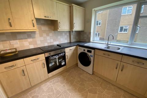 2 bedroom flat to rent, Windsor Court, Leeds, West Yorkshire, UK, LS17