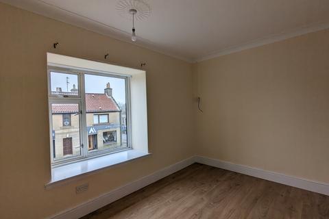 3 bedroom flat to rent, High Street, Glenrothes KY6