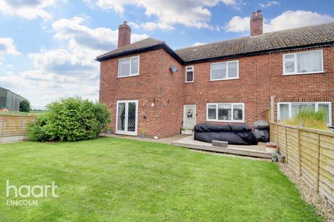3 bedroom semi-detached house for sale, Owmby Cliff Road, Market Rasen