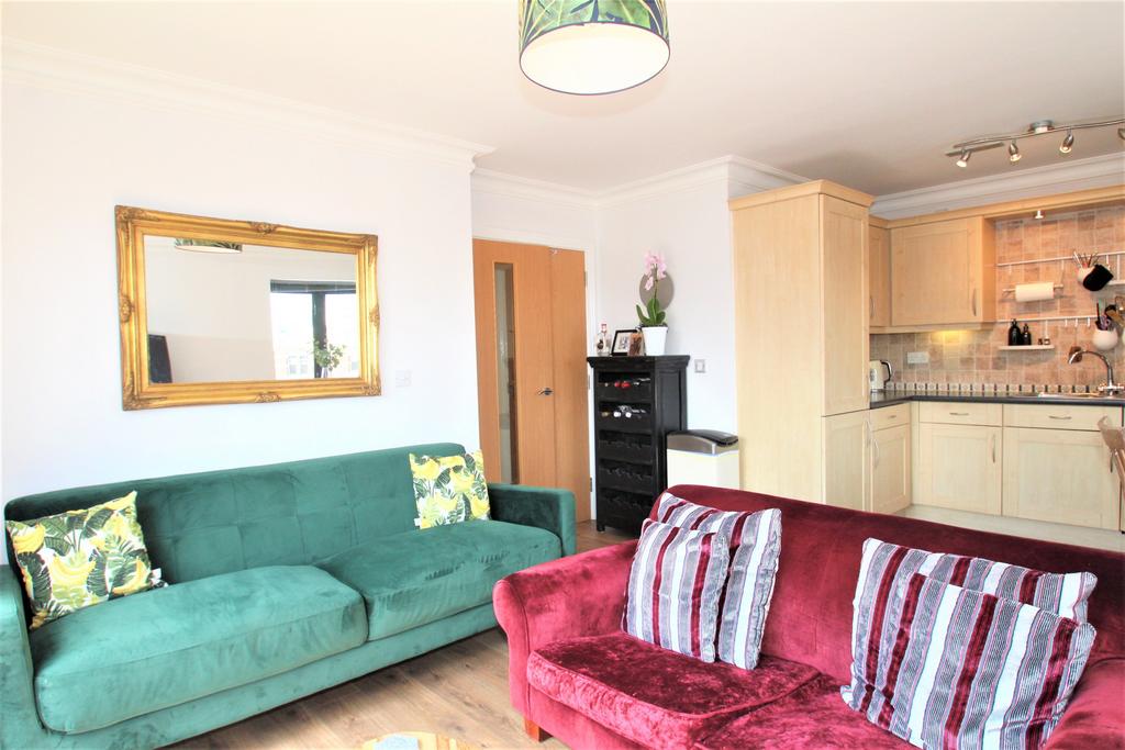 Lounge/Kitchen