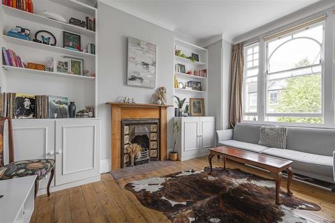 3 bedroom maisonette for sale, Endlesham Road, SW12