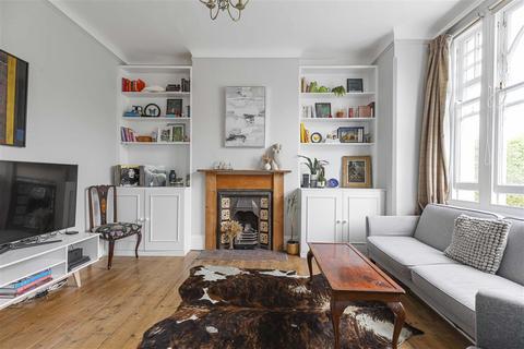 3 bedroom maisonette for sale, Endlesham Road, SW12