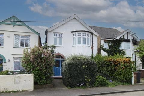 3 bedroom detached house for sale, South Primrose Hill, Chelmsford CM1