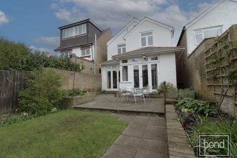 3 bedroom detached house for sale, South Primrose Hill, Chelmsford CM1