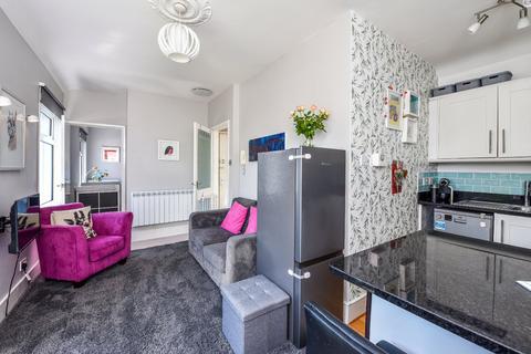 1 bedroom flat for sale, Byron Court, 7 Charles Street, Petersfield, Hampshire