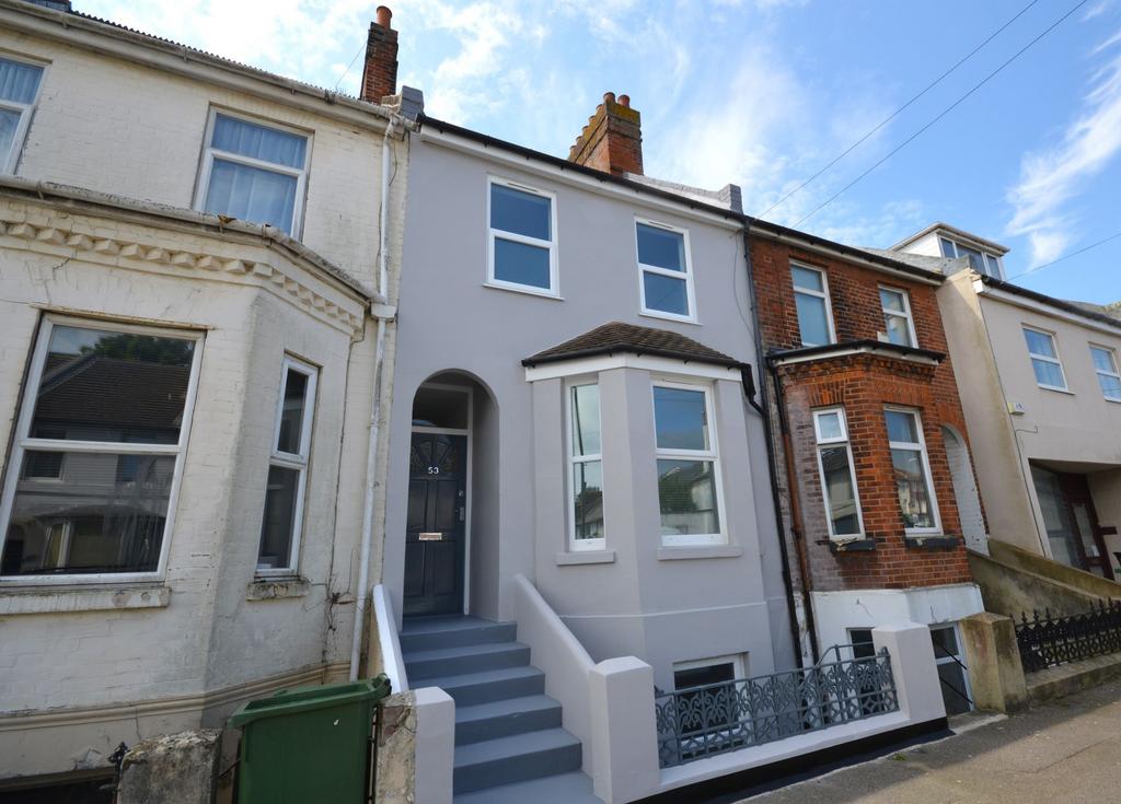 Canterbury Road, Folkestone CT19 4 bed terraced house for sale £290,000