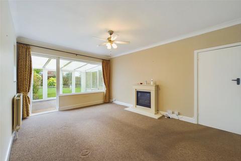 2 bedroom bungalow for sale, Braemar Avenue, Bournemouth, Dorset, BH6