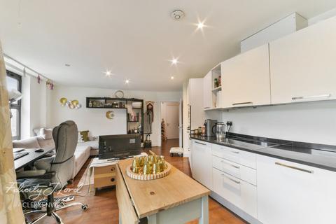 1 bedroom flat for sale, Goswell Road, London, EC1