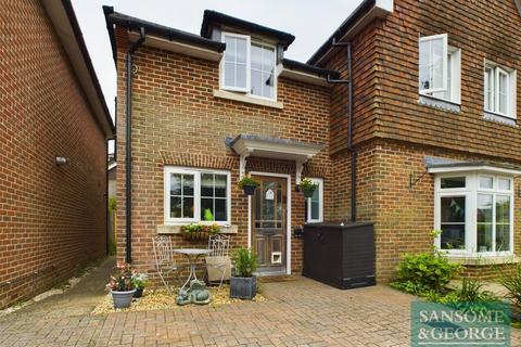 2 bedroom semi-detached house for sale, The Pellows, Kingsclere, Newbury, Hampshire, RG20
