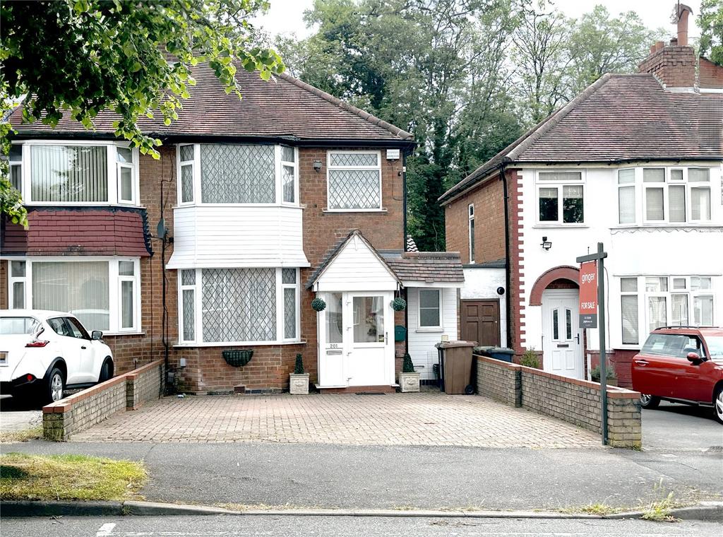 Acheson Road, Shirley, Solihull, B90 3 bed semidetached house for sale £305,000
