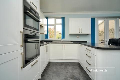 4 Morley Road, Sutton, SM3 9LN