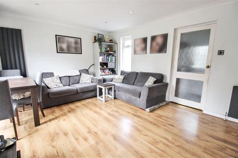 2 bedroom end of terrace house for sale, Atholl Road, Whitehill