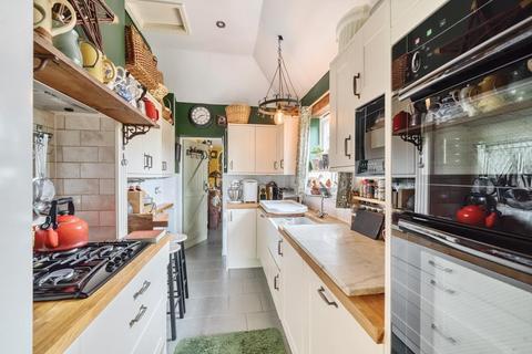 3 bedroom semi-detached house for sale, Worcester,  Worcestershire,  WR3