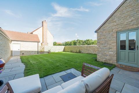 3 bedroom detached house for sale, Woodstock,  Oxfordshire,  OX20