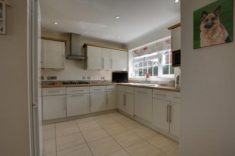 4 bedroom detached house for sale, Lin Brook Drive, Ringwood, BH24