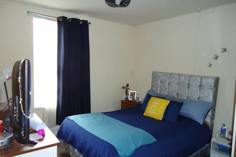 12 Belvedere Mount, Leeds, LS11 7ED