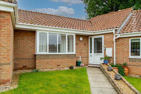 2 bedroom terraced bungalow for sale, Havergate, Norwich NR12