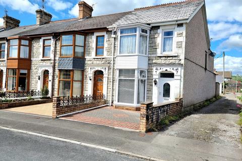 3 bedroom end of terrace house for sale, Grove Road, Bridgend, Bridgend County. CF31 3EF