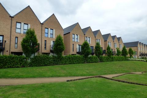 4 bedroom townhouse to rent, Upton Walk, Telford TF1
