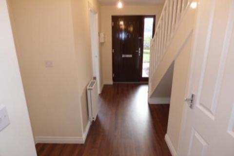 4 bedroom townhouse to rent, Upton Walk, Telford TF1