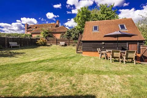 4 bedroom cottage for sale, Blacksmiths Cottage, Oakley Court, OX10