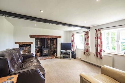 4 bedroom cottage for sale, Blacksmiths Cottage, Oakley Court, OX10