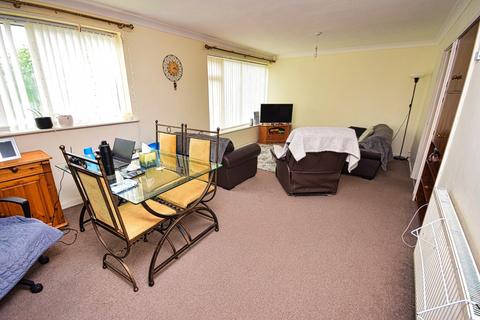 2 bedroom flat for sale, Warwick Road, Solihull B91