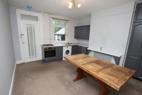 3 bedroom terraced house to rent, Mortomley Lane, High Green