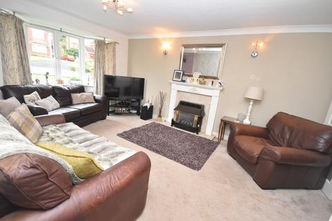 4 bedroom detached house for sale, Greenfields Rise, Whitchurch