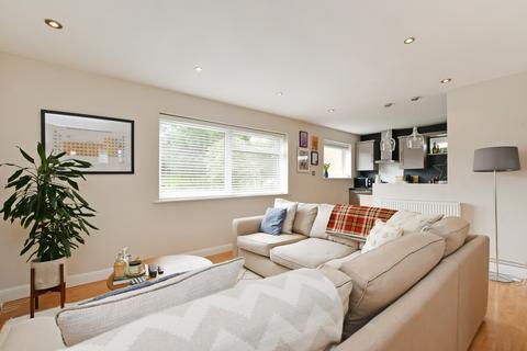 2 bedroom apartment for sale, Hallam Court Pembroke Road, Dronfield, Derbyshire, S18 1WN
