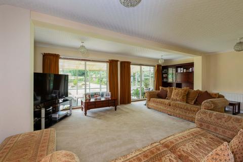30 Sutton Avenue, Slough, SL3 7AW