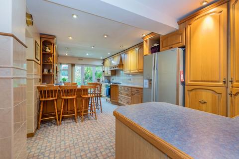 30 Sutton Avenue, Slough, SL3 7AW