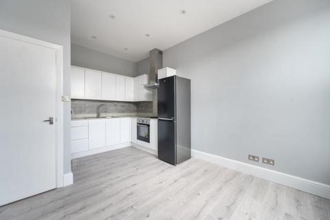2 bedroom flat for sale, 27c Keyes Road, London, NW2 3XB