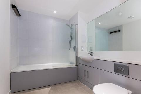 2 bedroom flat to rent, Juniper Drive, Battersea, London, SW18