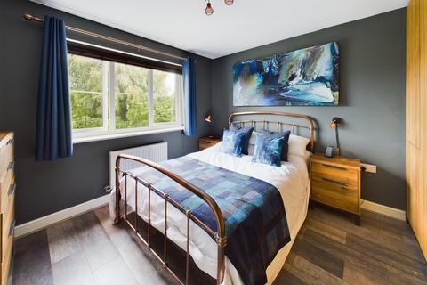 8 Ashmount Close, Loughborough, LE11 2BJ