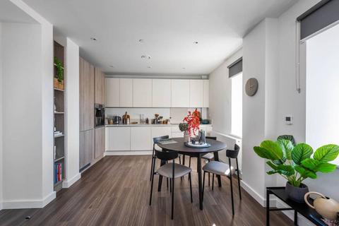 2 bedroom flat to rent, No. 27 College Road, Croydon, CR0