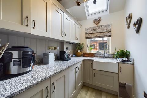 4 bedroom detached house for sale, Brown's Lane, Yoxall