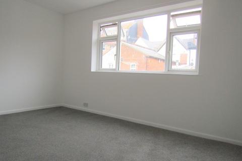 1 bedroom flat to rent, Old Road, Frinton On Sea CO13
