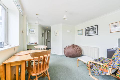 Flat 13, Orleans Court, 4 Douglas Street, London, SW1P 4PB