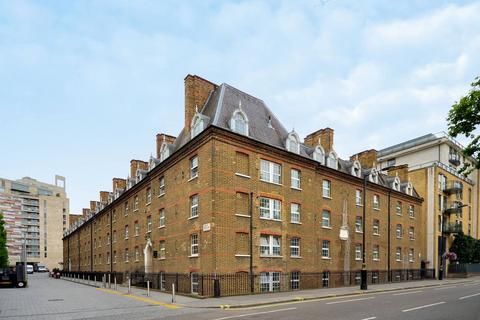 Studio to rent, Ebury Bridge Road, Pimlico, London, SW1W