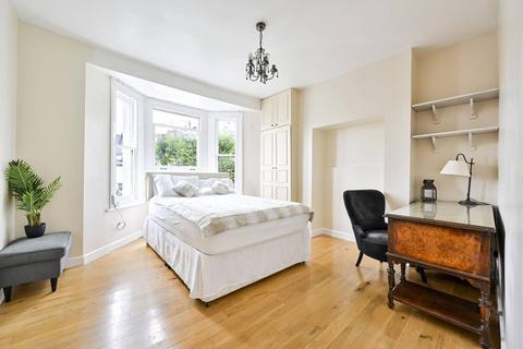 1 bedroom flat for sale, St Elmo Road, Wendell Park, London, W12