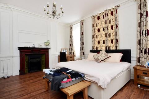 1 bedroom flat to rent, Dean Street, Soho, London, W1D