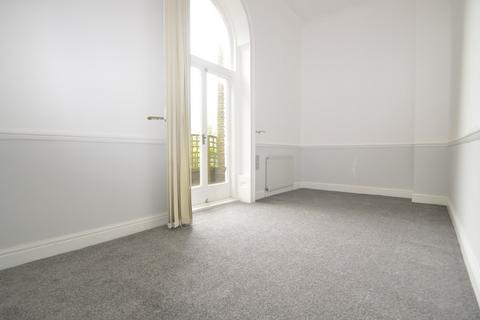 1 bedroom ground floor flat to rent, Vicarage Park, Plumstead, SE18