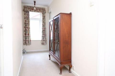 6 Athlone Road, Walsall, WS5 3QX